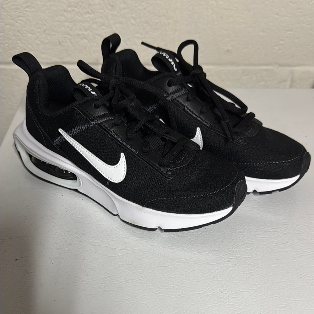 Nike Air Max Black and White Sneakers